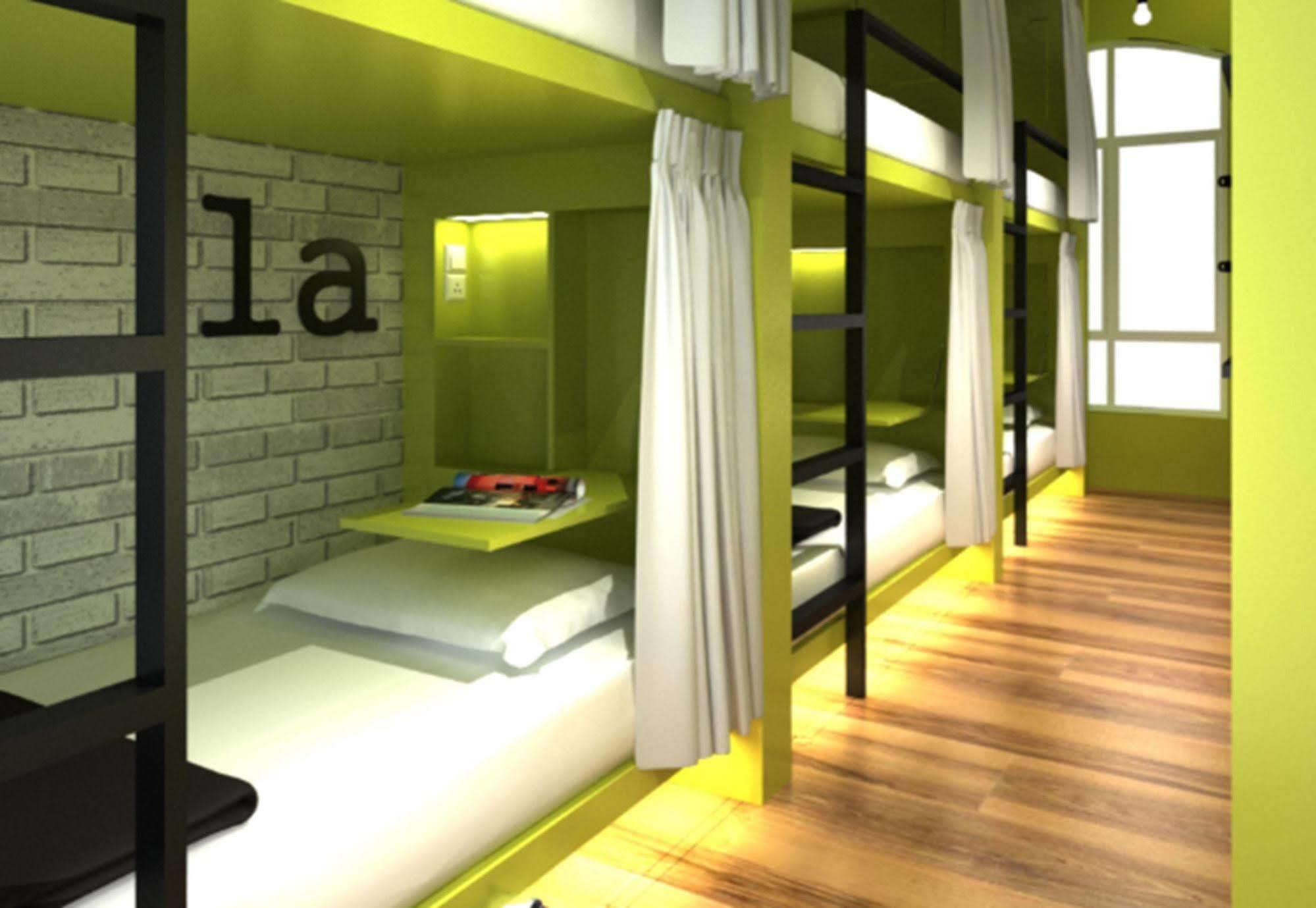 Oyo 127 The Reeds Hotel Kuala Lumpur Exterior photo