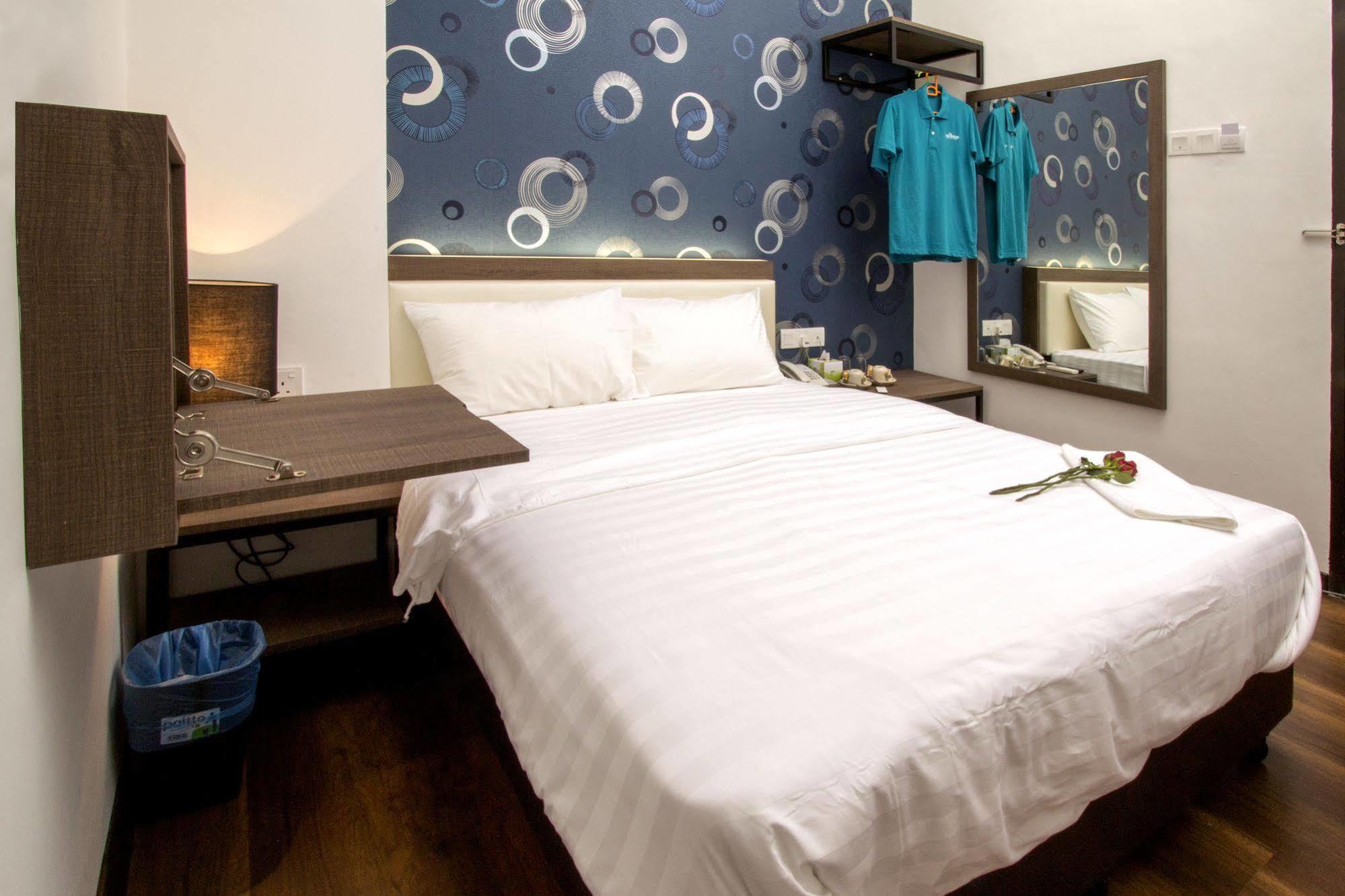 Oyo 127 The Reeds Hotel Kuala Lumpur Exterior photo