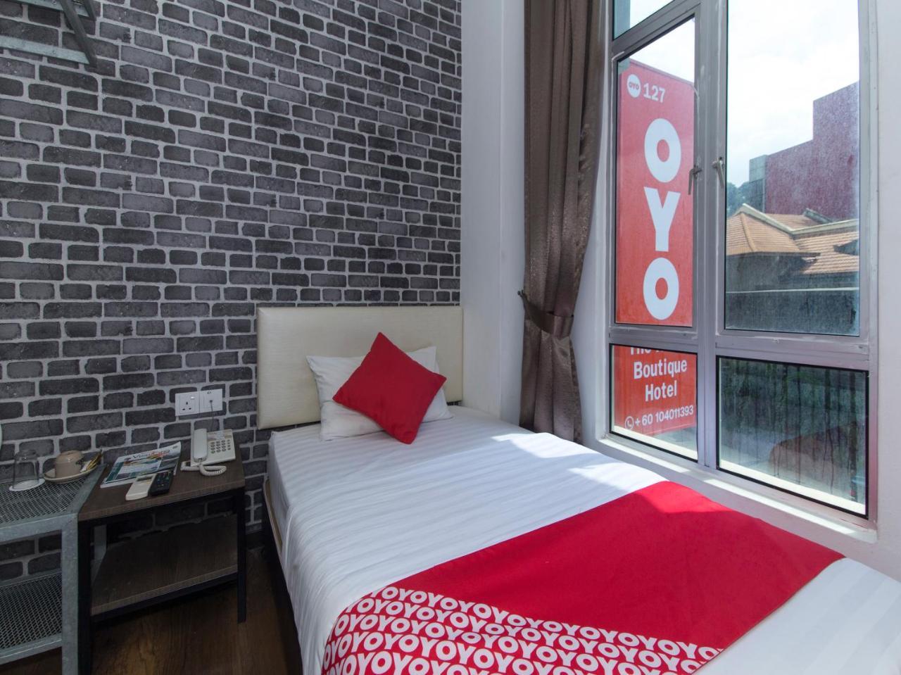 Oyo 127 The Reeds Hotel Kuala Lumpur Exterior photo
