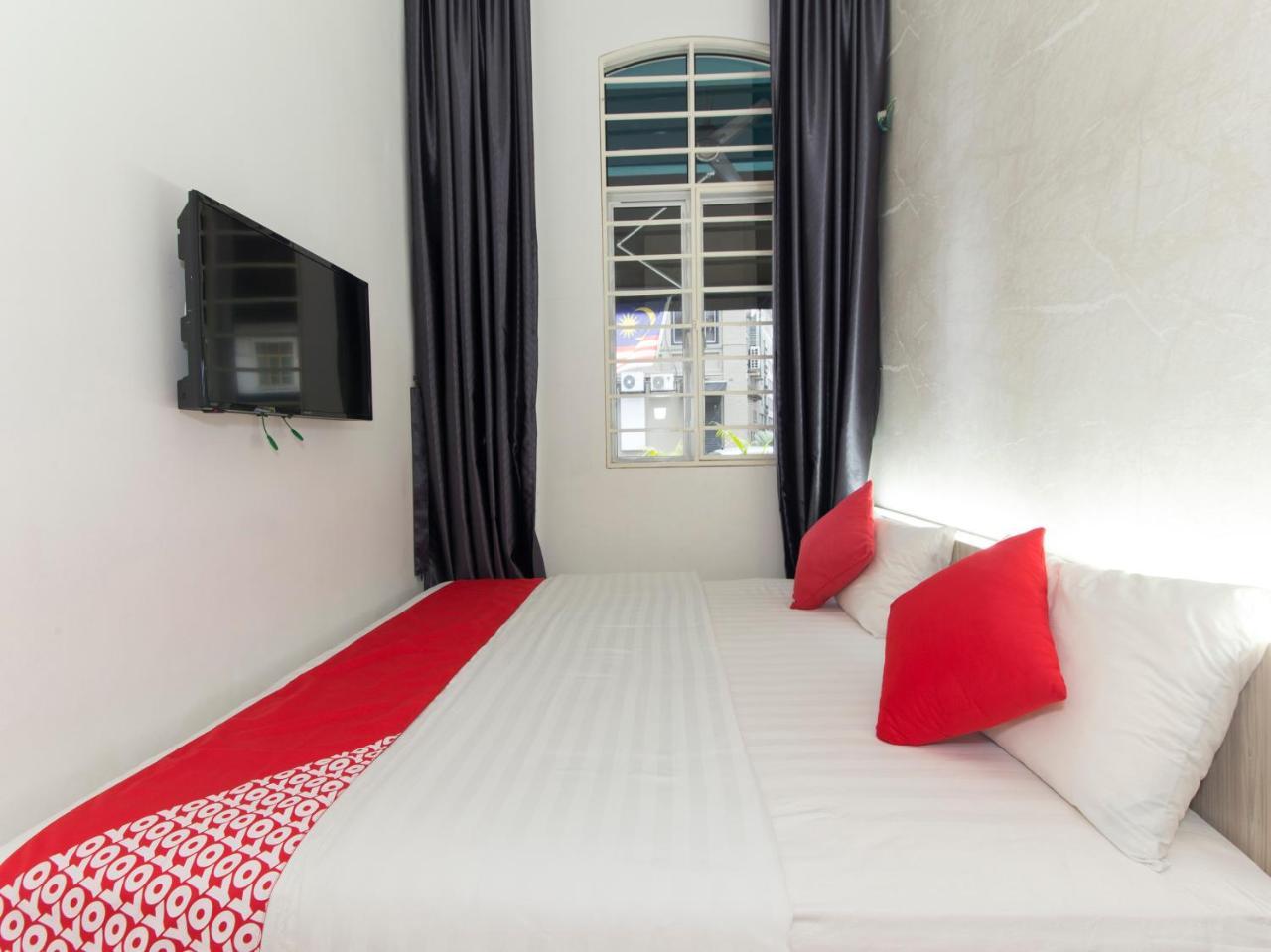 Oyo 127 The Reeds Hotel Kuala Lumpur Exterior photo